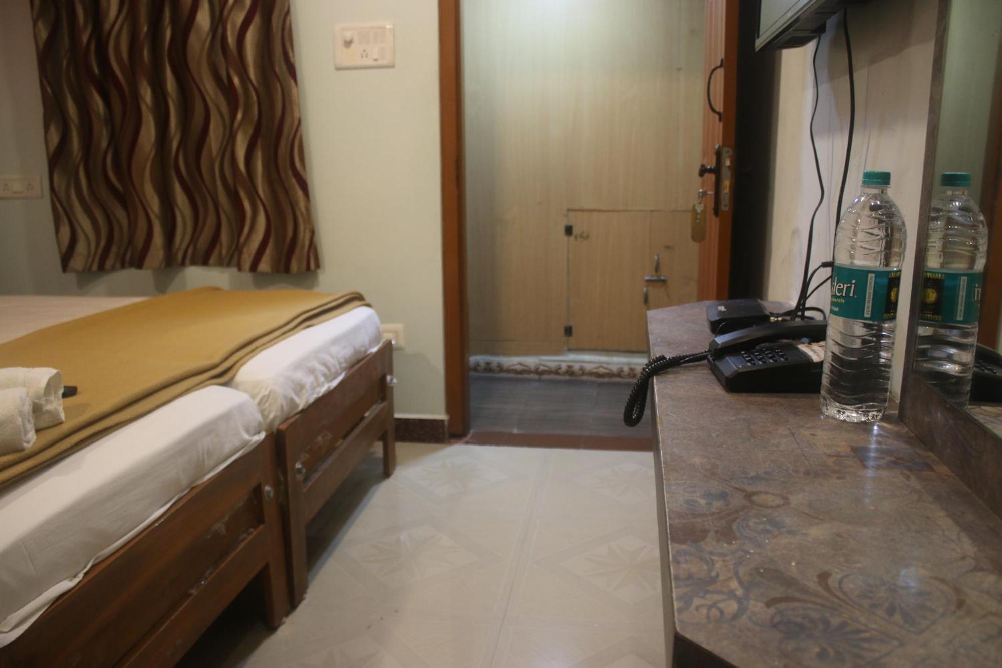 Hotel Sikara, Kumbakonam Exteriér fotografie
